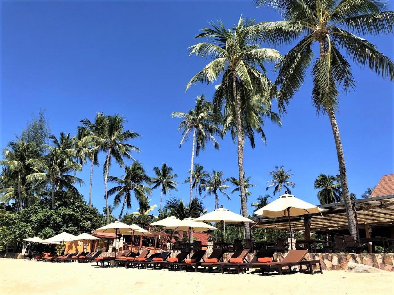 Kanok Buri Resort Lipa Noi Exterior foto