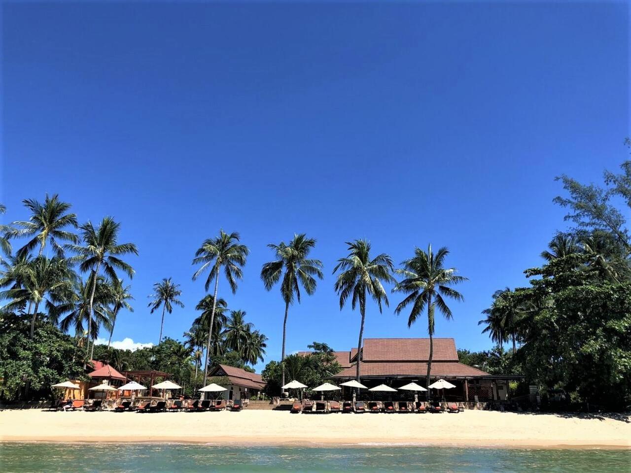 Kanok Buri Resort Lipa Noi Exterior foto