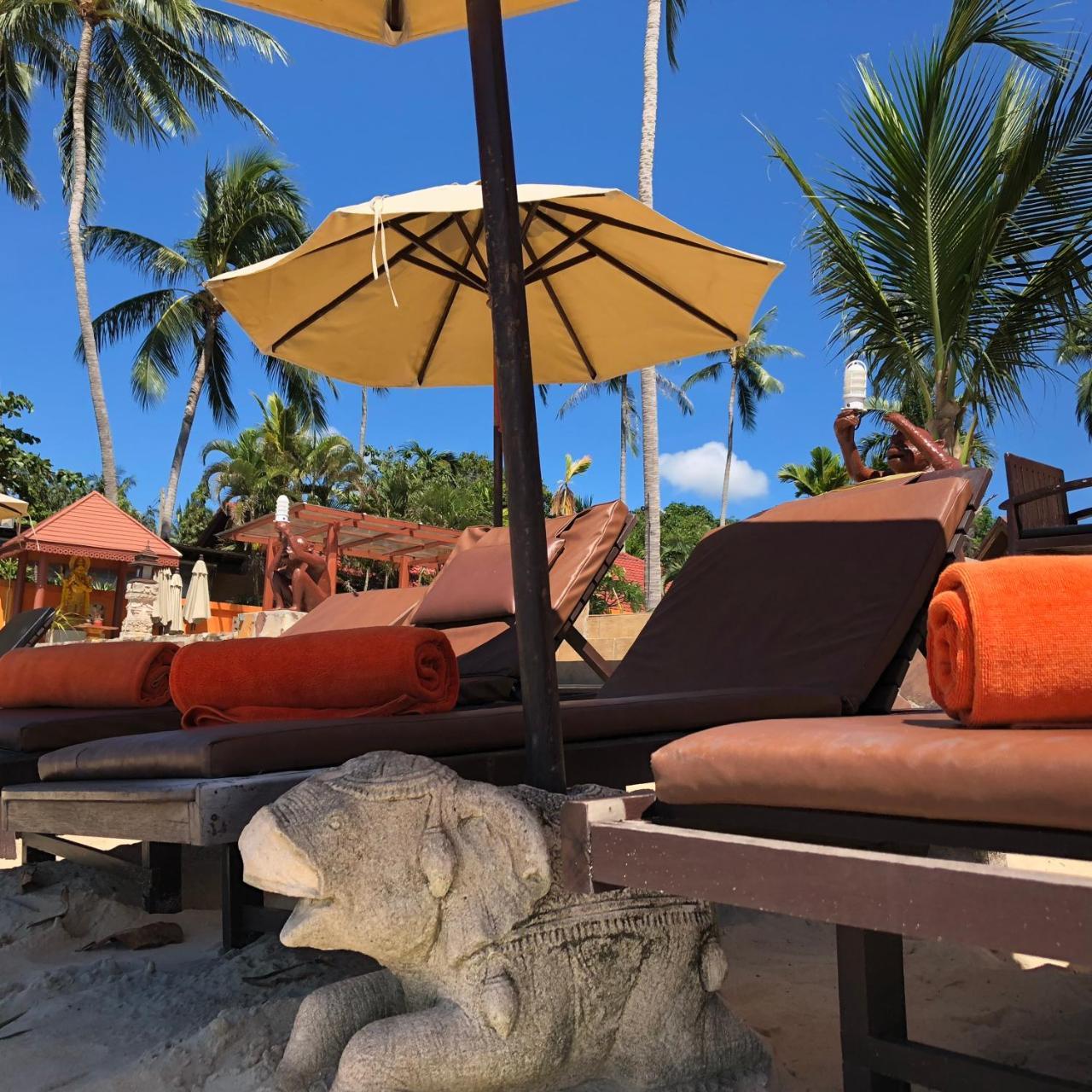 Kanok Buri Resort Lipa Noi Exterior foto