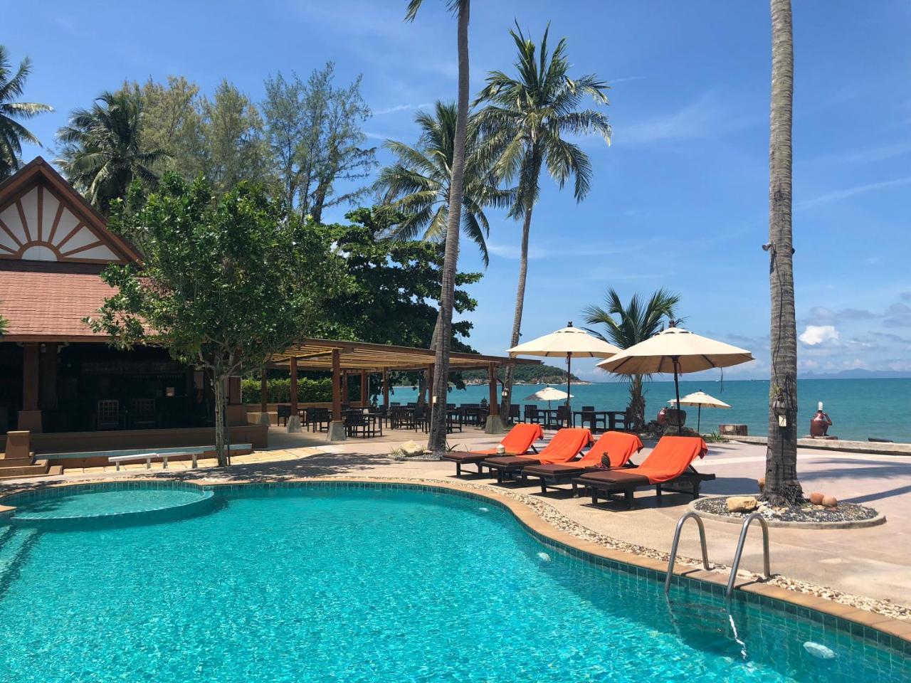 Kanok Buri Resort Lipa Noi Exterior foto
